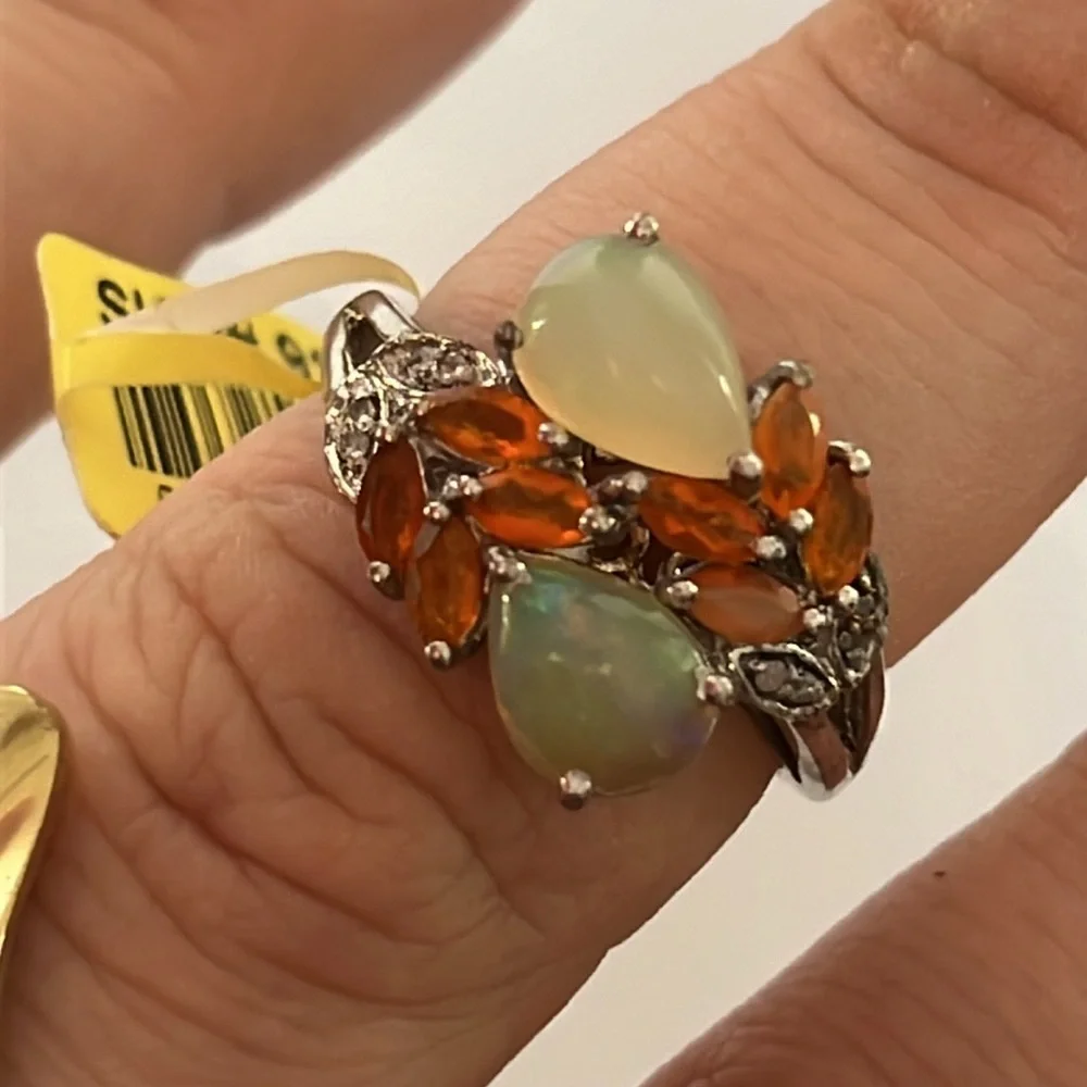 Sterling silver opal ring - Picture 7 of 9